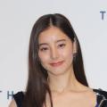 ロングヘアに気品漂いまくる新木優子。本人が明かした“超シンプル”なヘアケアの極意
