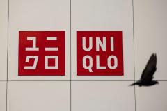 ユニクロも耐えられない！トランプ関税の影響で日本企業の秋冬価格調整示唆のイメージ画像