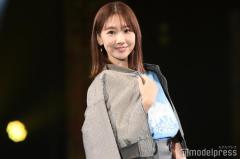 柏木由紀、初「サツコレ」で圧巻オーラ ノブコブ吉村崇も絶賛「流石の貫禄」【札幌コレクション 2024 A／W】のイメージ画像