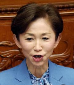 「恥ずかしい」立憲の60歳女性議員 ハイテンションな「ラップ応援動画」に支持層からも大ブーイング…1カ月前には“パワハラ疑惑”も