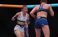 【衝撃】ミランダ・ マーヴェリック、UFCアトランタでの激闘中に膝十字靭帯断裂！のイメージ画像