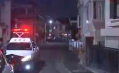 東京・江戸川区の住宅で女性2人がハンマー様のもので頭殴られる 搬送時意識あり命に別状なし 容疑者は細身で黒系のTシャツ姿で逃走か 警視庁