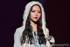 YouTuberコノリリ・コノミ、美脚大胆披露 タンクトップミニワンピ姿に絶賛の声