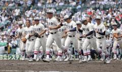 【甲子園】東洋大姫路が花巻東に勝利で１４年ぶり１６強 最後は阪下漣が締めた 「死のブロック」堂々２勝のイメージ画像