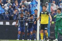 柏が町田に完敗…堅守崩壊3失点、4連勝ストップで12試合ぶり黒星のイメージ画像