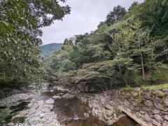 尾鈴キャンプ場を流れる名貫川のイメージ画像