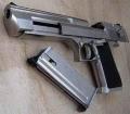 今度は拳銃保持で八幡浜市議が書類送..