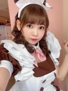 中川翔子、お嬢様みたいなワンピ姿！髪をまとめ大人な雰囲気を醸し出す