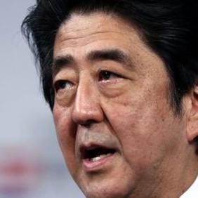 安倍首相「日本人にはこれから指一本触らせない」