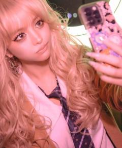 人気YouTuber“うさたにパイセン”こと岩本紗也加、離婚発表「無駄だったとは思ってません」のイメージ画像
