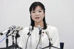 「75歳同僚から強引にキス」被害を訴えた女性横浜市議は”不倫疑惑”の泥沼裁判を抱えていた…元立憲大物議員も訴えられ“サレ妻”も参戦の大混戦のイメージ画像