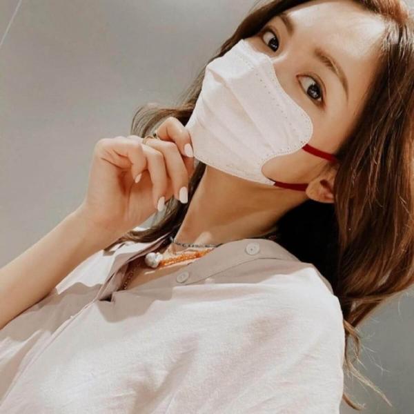 紗栄子、お洒落なマスク姿に歓喜の声「セクシーに見える」