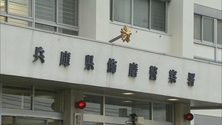 フォークリフトの先端刺さり61歳従業員死亡 脱輪のフォークリフトをけん引中に事故 兵庫・姫路市