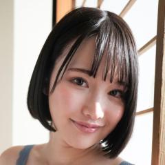 元レースクイーン百田ゆり、極上のスレンダーボディーを引っ提げてグラビアDVDデビューのイメージ画像