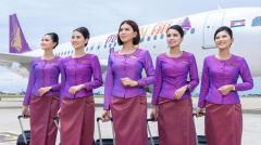 「エア・カンボジア」の制服が話題に～タイ国際航空に酷似と批判の声も