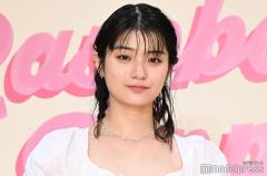 蒔田彩珠、美デコルテ際立つ純白ワンピース姿披露【ジョー マローン ロンドン】のイメージ画像