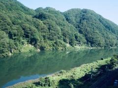 下伊那郡を流れる天竜川のイメージ画像