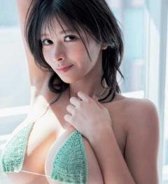 “Iカップの超新星”山田あい、マイクロビキニで大迫力バスト披露にファン釘付け「ナイスバディ」のイメージ画像