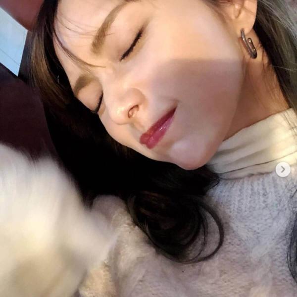 後藤真希、愛猫との2ショット写真が物議「誰が写真撮ってるんだ？」