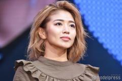 今井華、5年ぶりの地上波出演前に心境告白＆私服披露「綺麗さが増してる」「かっこいい大人ギャル」の声