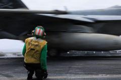 米軍がイランへ大規模な攻撃を準備か？米国市民に中東からの退避勧告のイメージ画像