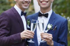 タイの同性婚法案、下院で最終審議を通過