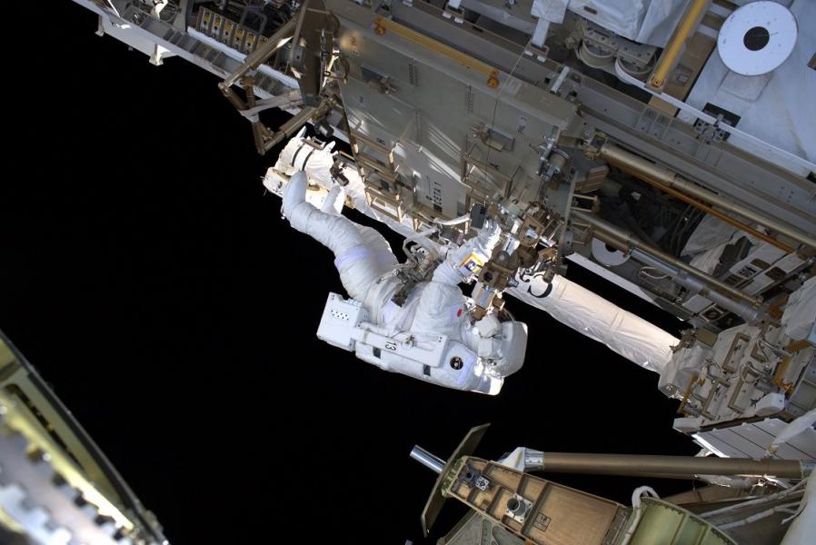 金井宇宙飛行士 6月3日地球へ「ISS滞在中は船外活動も…」