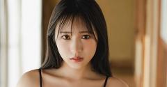 横野すみれが表紙＆巻頭を飾る「STRiKE！8回表」発売決定