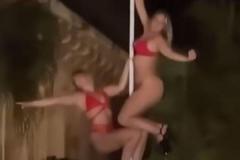 5人のイギリス人女性、ギリシャの宮殿でポールダンスをして逮捕のイメージ画像