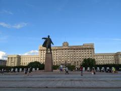 モスクワ広場前のレーニン像のイメージ画像