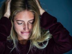 子役あがりの女性モテタレントXに薬物逮捕の噂！ 男に囲まれた生活、MDMAや大麻をキメまくり…