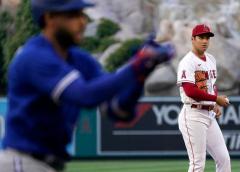 【MLB】大谷翔平、初回先頭打者に被弾 天敵スプリンガーに中越え弾、本拠地どよめきのイメージ画像