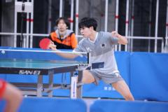 ペン粒の星・安藤実慶(駒澤大)、4連勝でベスト32入り高校3年生も躍進＜東京選手権2025男子単5回戦＞