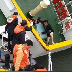 セウォル号で救出された学生 逃げた乗務員に厳罰要求
