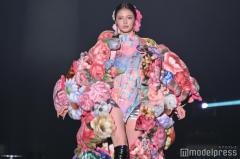せいらがトップバッターで美脚披露「TGC」20周年イヤー幕開け飾る【TGCしずおか2025】
