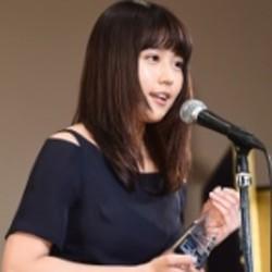 有村架純に「暗い表情」「疲れてる？」と心配の声