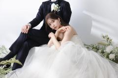 藤田みりあ、結婚発表 夫とのウェディングフォト公開のイメージ画像