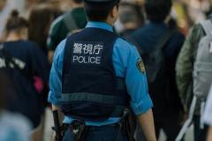福岡に現れたイノシシを追う警察官の躍動感がスゴイと話題に