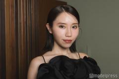 ばんばんざい・みゆ、オフショルから美肩チラリ「綺麗なライン」「憧れる」