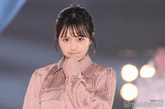 新田さちか、両親顔出し公開＆腕組ショットが話題「そっくりすぎる」「オシャレ家族」