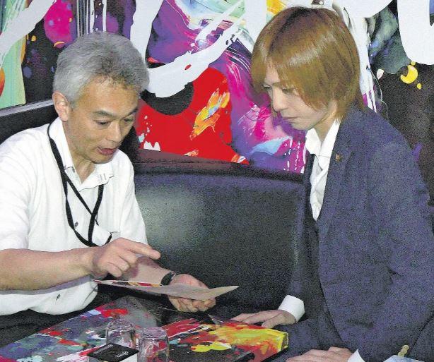 ホストクラブに県警立ち入り 風営法改正をチラシで周知