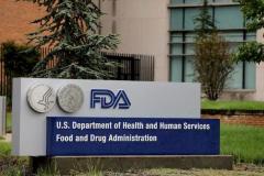米コロナワクチン、65歳未満接種に新規治験義務付けへ
