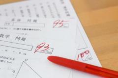 中学教諭、一部生徒に校内試験の問題と解答を漏洩 写真で撮影、SNSで送信 石川・金沢市