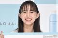 井桁弘恵、水着姿で美腹筋チラリ オー..
