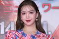 藤田ニコル、星型穴開き大胆ドレスで..