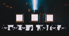 Justice 「Coachella」パフォーマンスの裏側に迫るドキュメンタリー公開