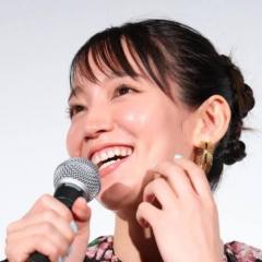 「心も体もムッキムキ、会いに来て」美人女優が公開した1枚が話題「カッコよさつまりまくりー」とネット絶賛のイメージ画像