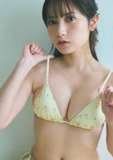 桃月なしこ、美谷間くっきりビキニ姿「週プレ」表紙登場のイメージ画像