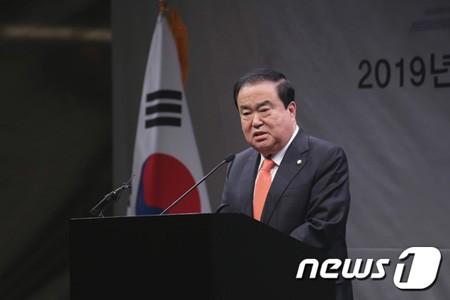 天皇陛下の謝罪要求した韓国国会議長 ｲﾝﾀﾋﾞｭｰ元が音声公開