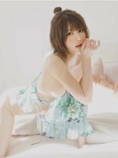 えなこ、『えなこ最新写真集(仮)』が発売決定!先行で公開したポロリ寸前なショットにファン大興奮